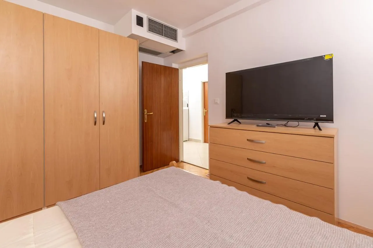 Apartment Slonic Kastela Croatia