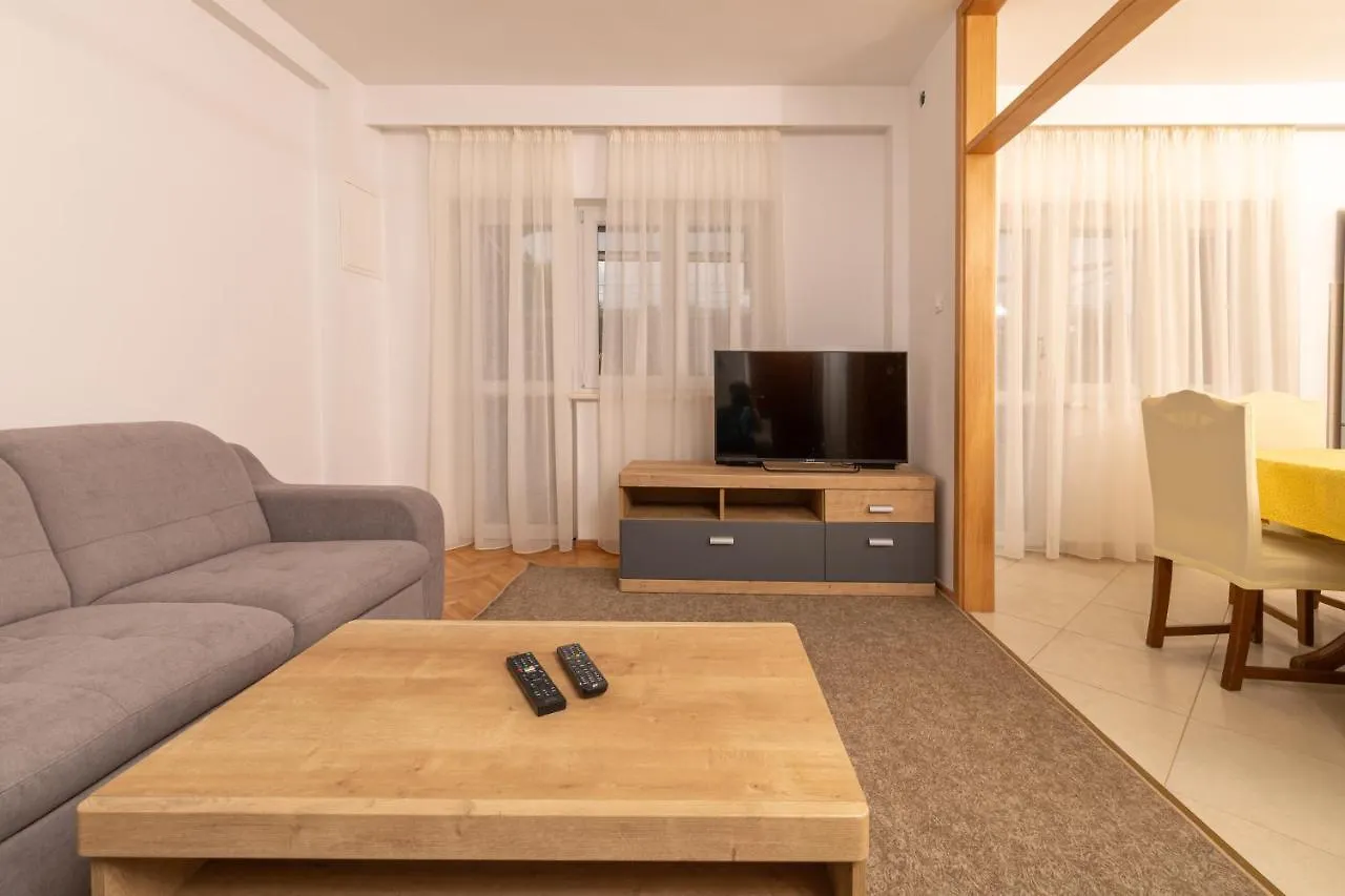 Apartment Slonic Kastela 0*,  Croatia