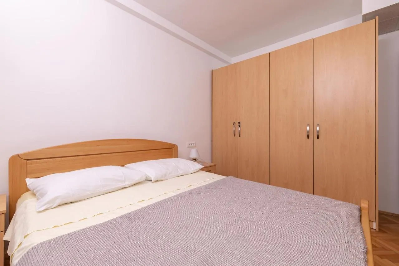 Apartment Slonic Kastela