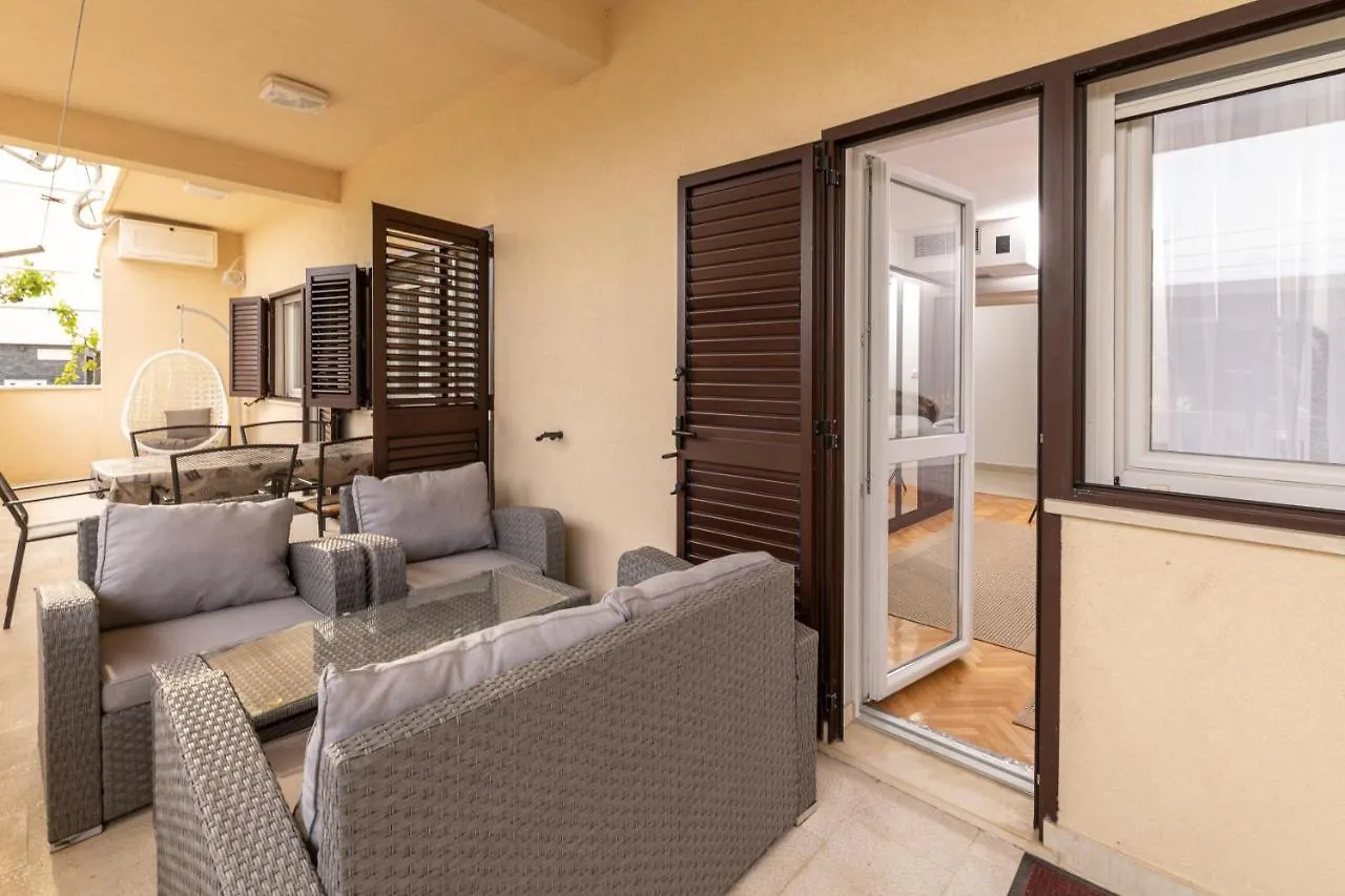 Apartment Slonic Kastela 0*,  Croatia